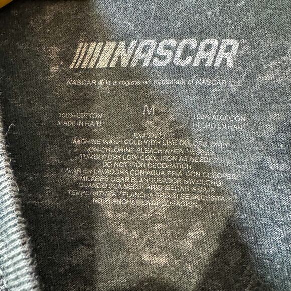 NASCAR Racing Graphic T-Shirt | Black Acid Wash Checkered Flag Y2K Streetwear M - Picture 2 of 3